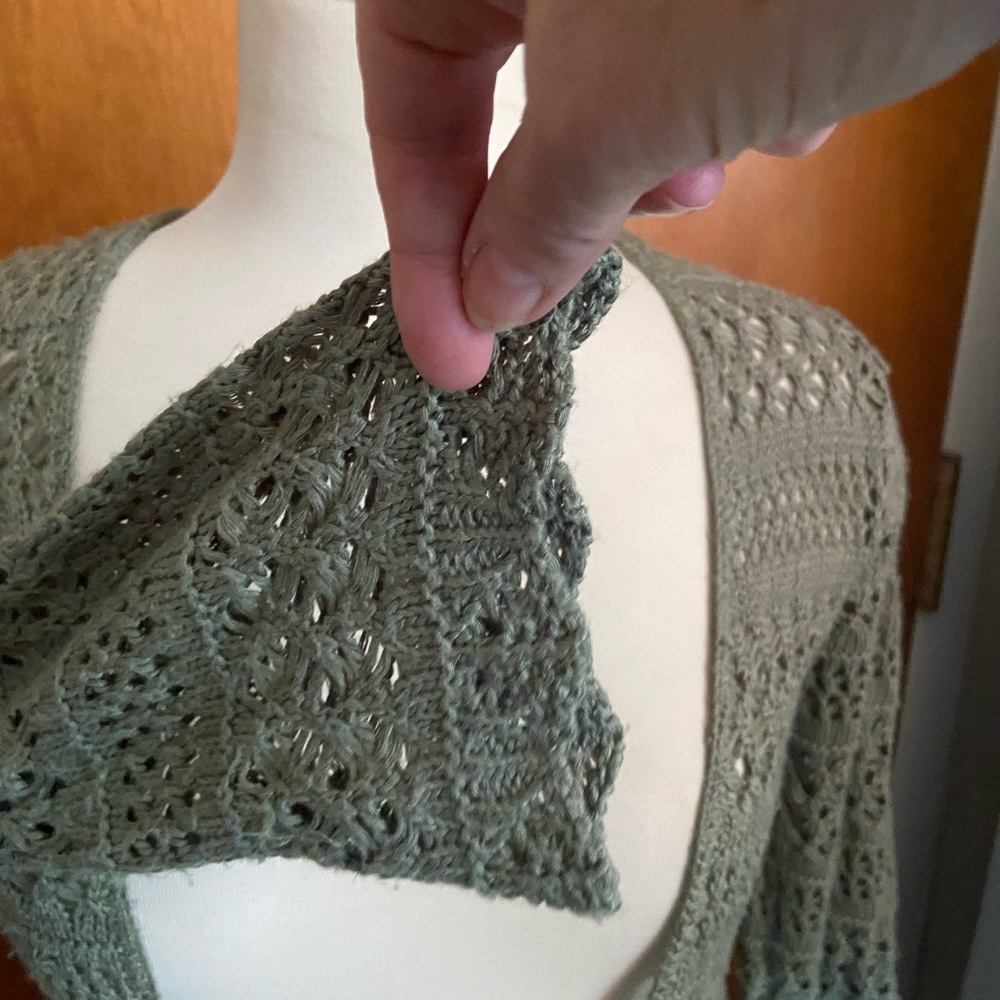 Crocheted sweater - Picture 3 of 5